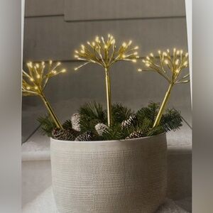 Wondershop Dewdrop Stake Lights - 96 Warm White LED Bulbs